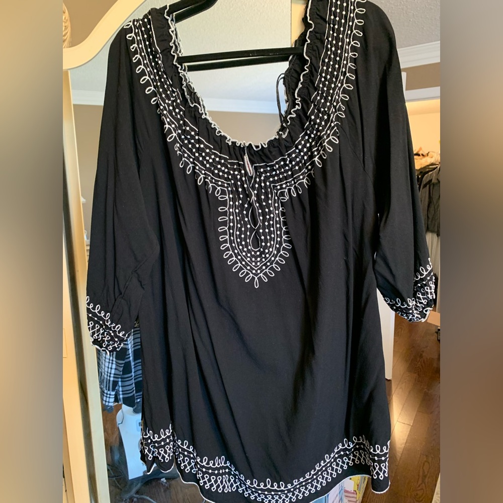 Sunny Leigh 3X Tunic